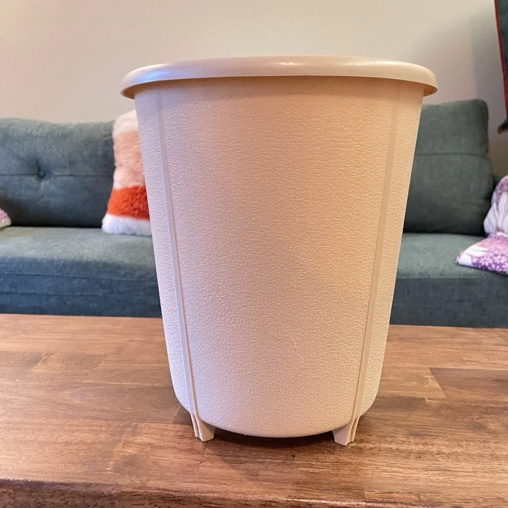 Mid Century Rubbermaid 2940 Tan Gold Starburst Design Waste Basket Trash Can MCM